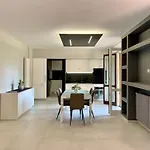 Elegant & Comfortable Modern Home With Swimming Pool