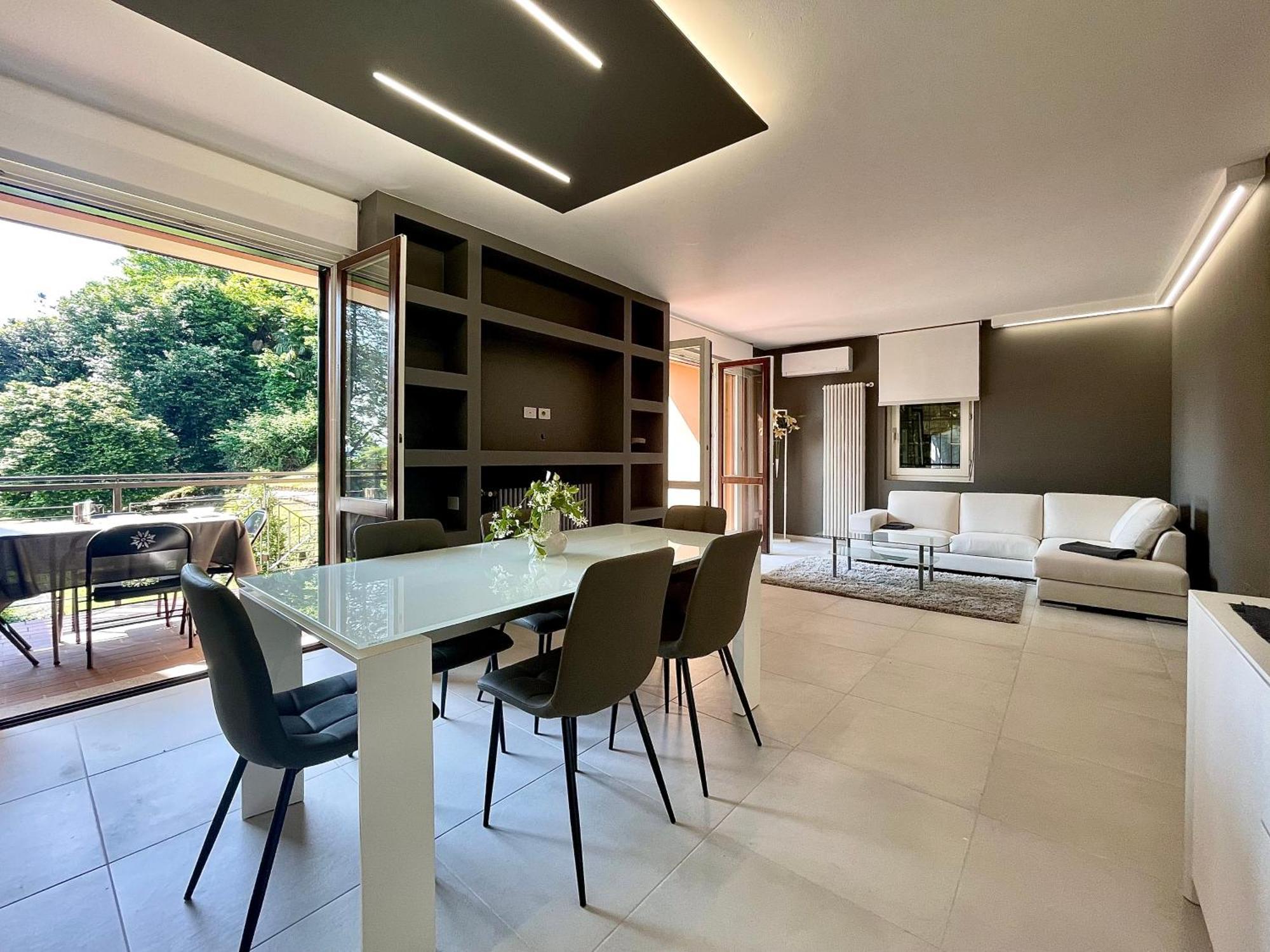Elegant & Comfortable Modern With Swimming Pool *