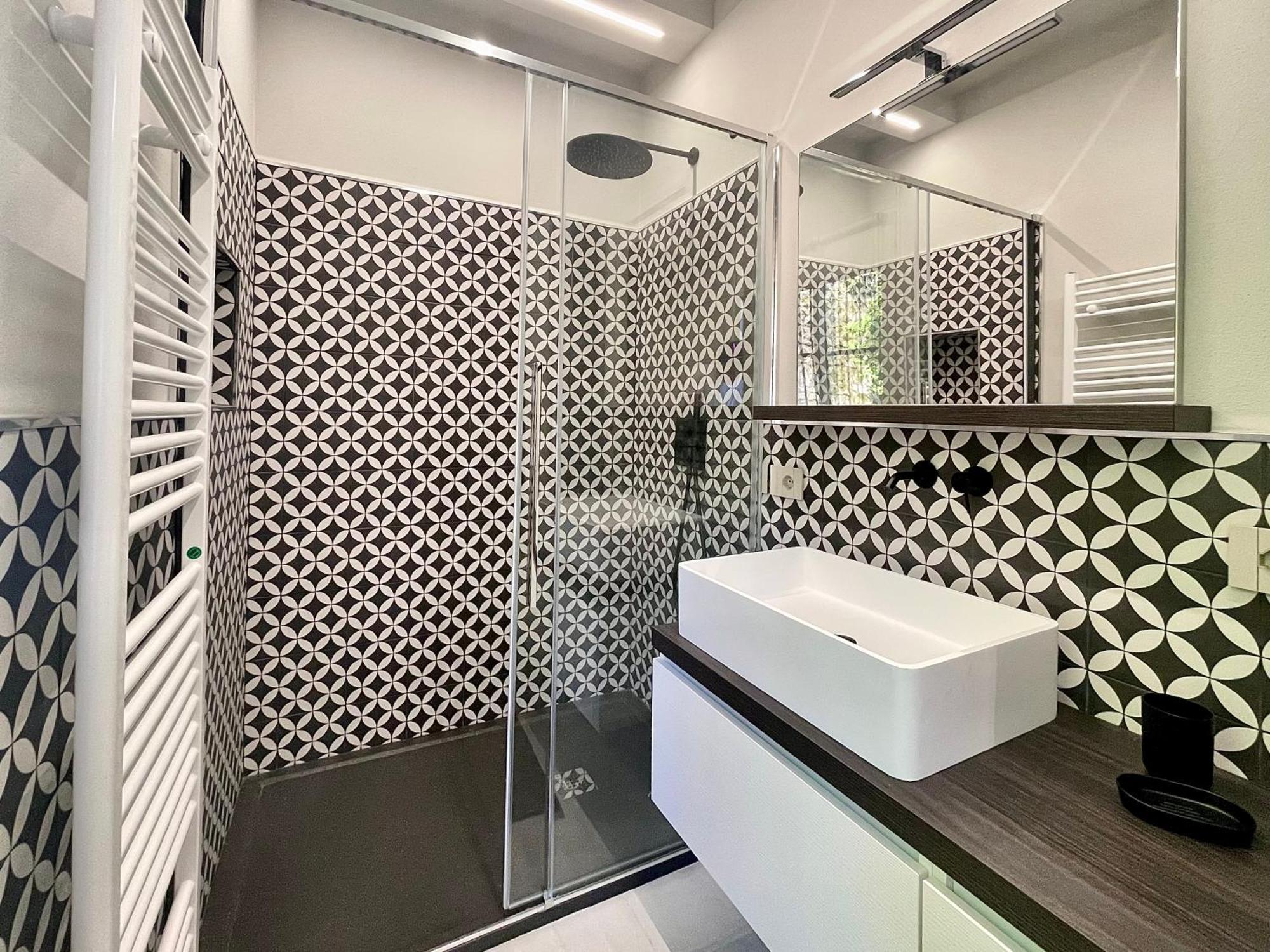 Elegant & Comfortable Modern With Swimming Pool * Stresa