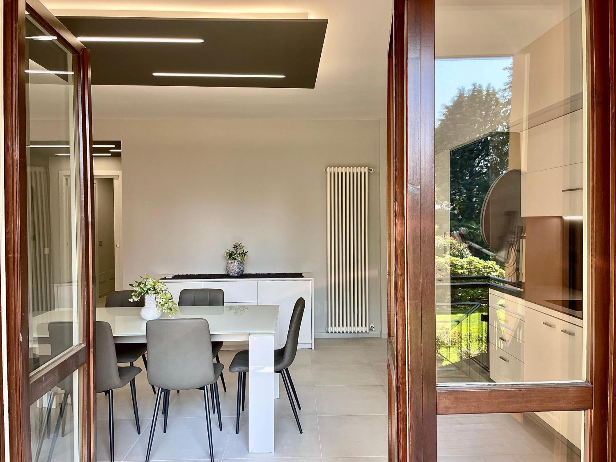 Casa vacanze Elegant & Comfortable Modern With Swimming Pool Stresa